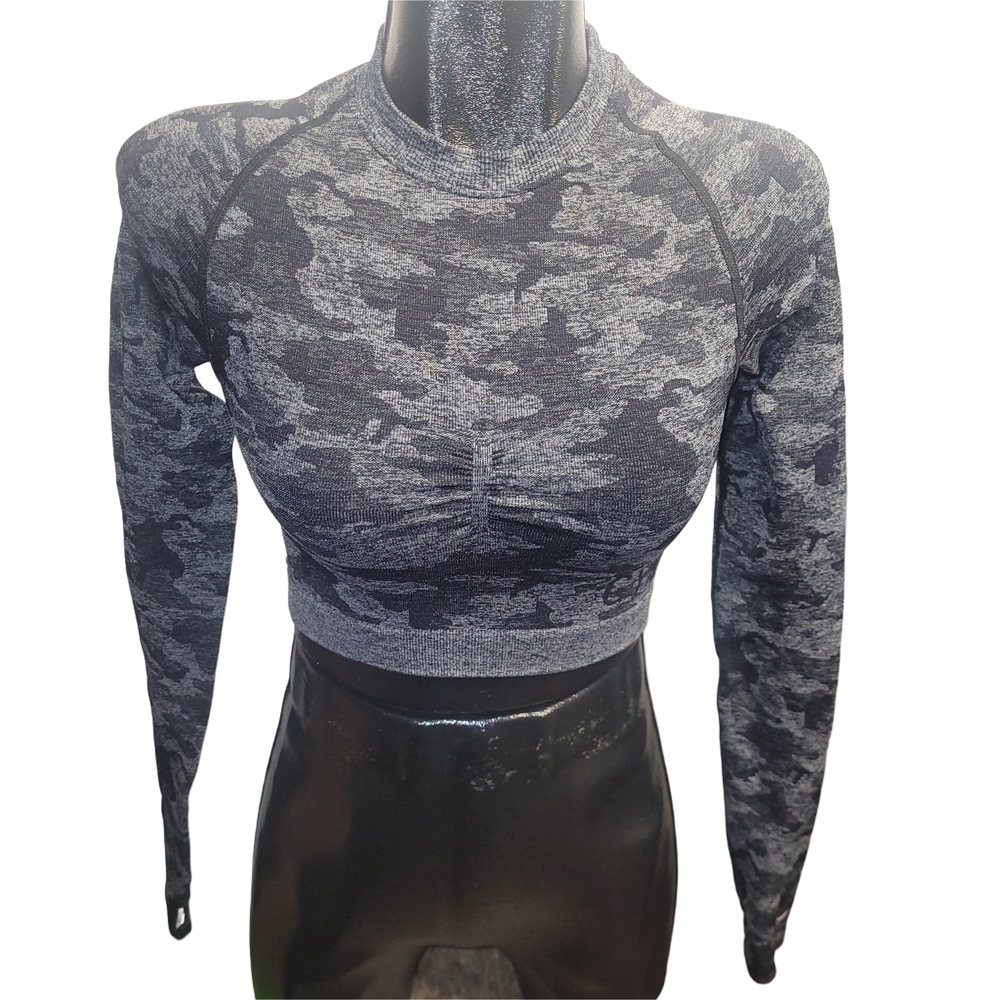 Gymshark Adapt Gray and Black Camo Long Sleeve Cropped Workout Top Size S